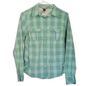 🟢 FREE WITH ANY PURCHASE OVER $10 The North Face Button Down Long Sleeve Shirt
